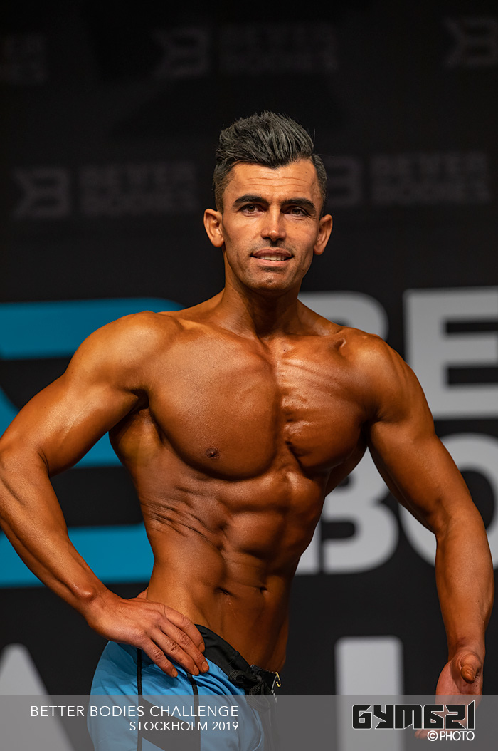 Fereydoon Hosseini
